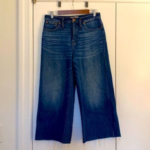 Madewell wide-leg crop jeans, size 30. Great condition.